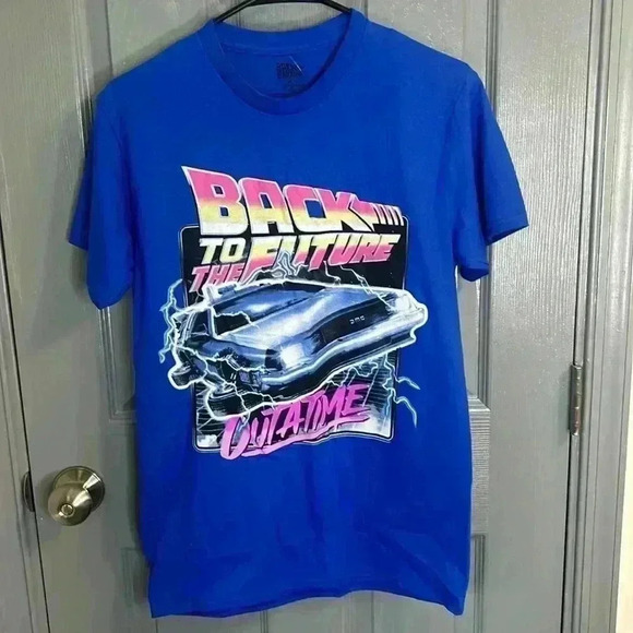 NWT, Back to the future t-shirt. Size small - Picture 1 of 4